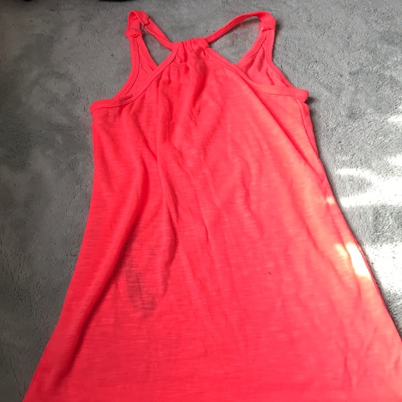 Hot pink top - Picture 4 of 4